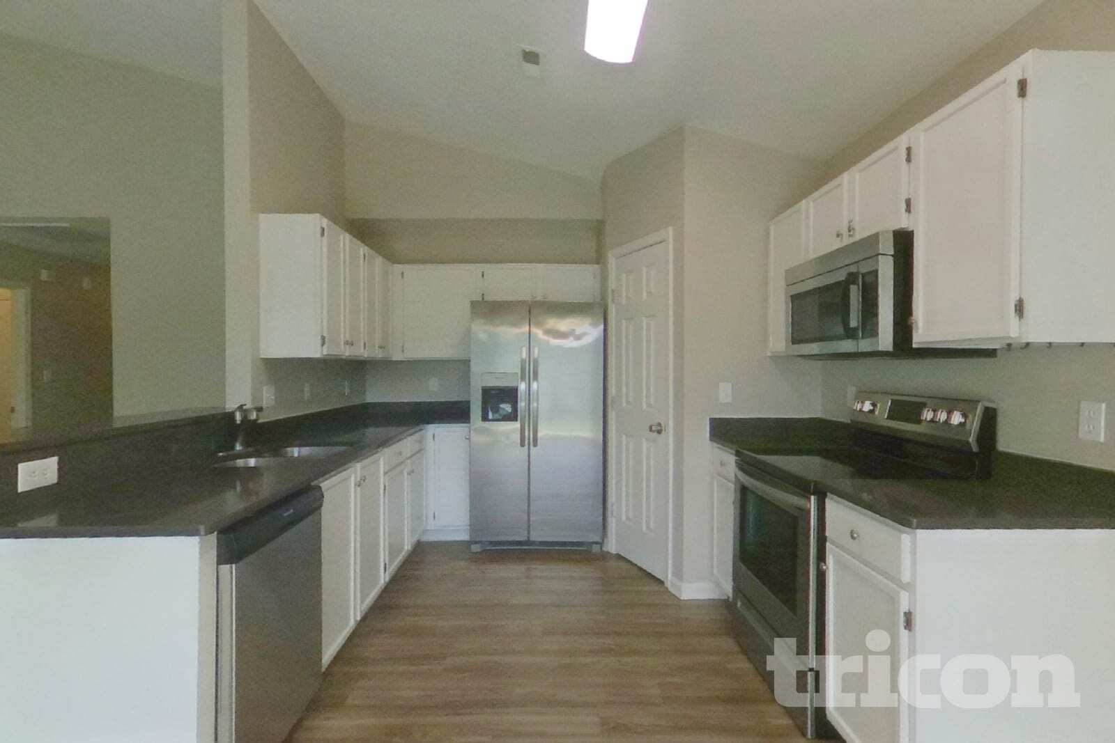 Building Photo - 143 Markham Dr