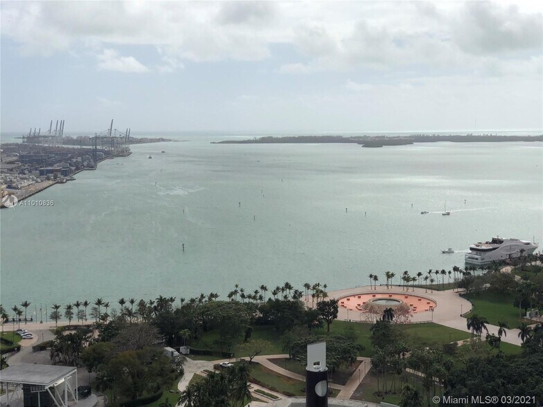 Building Photo - 244 Biscayne Blvd