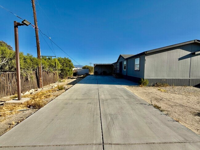 Building Photo - 64173 Thomas Ave