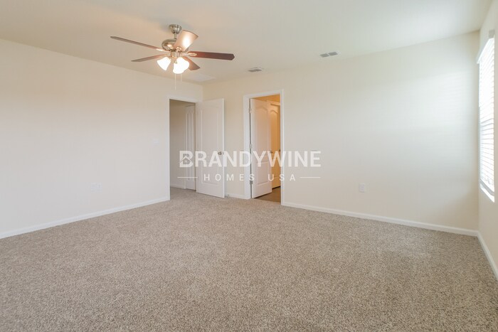 Building Photo - 165 Falcon Ridge Rd