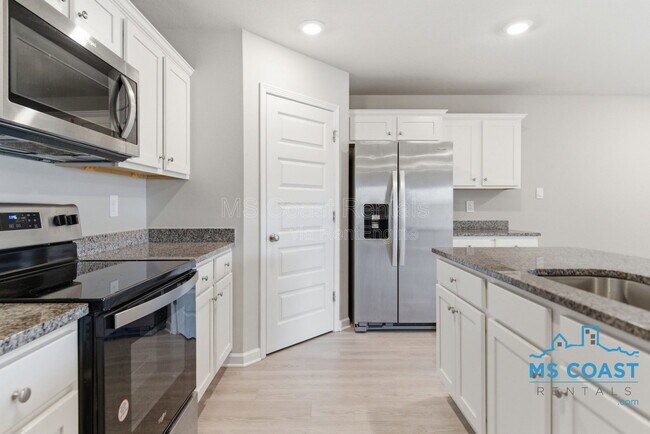 Building Photo - 15336 Leighwood Ln