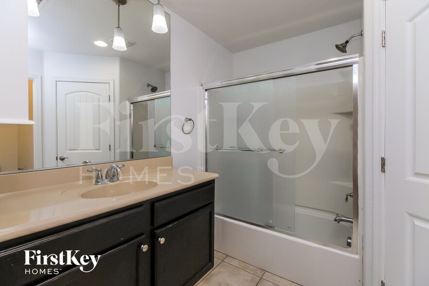 Building Photo - 4604 E Jadeite Dr