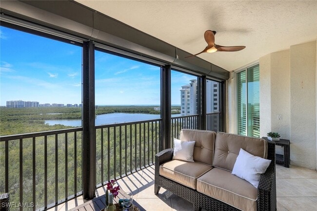 Building Photo - 425 Cove Tower Dr