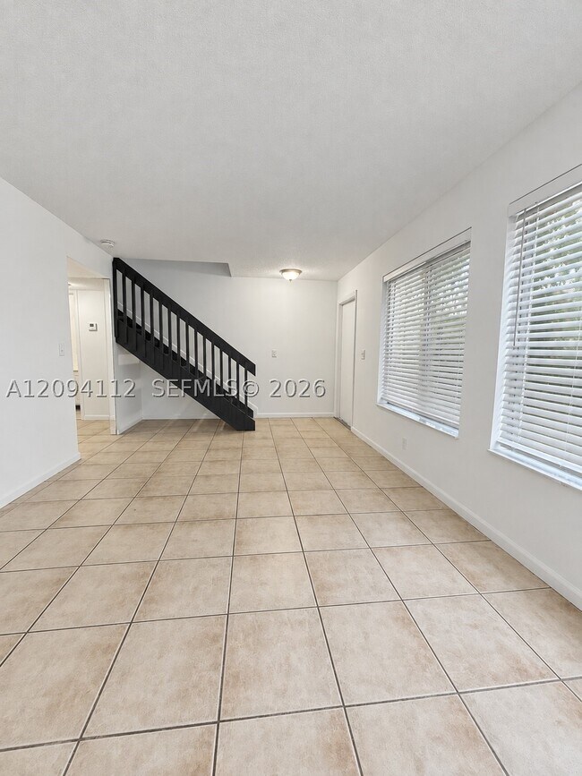 Building Photo - 5348 Bosque Ln