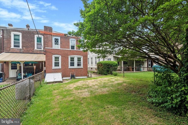 Building Photo - 4319 Mitchell St