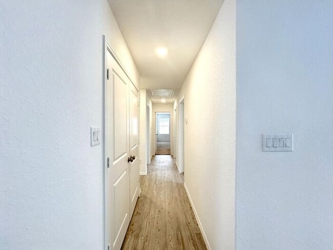 Building Photo - 3-Bedroom Home in a Quiet Neighborhood / P...