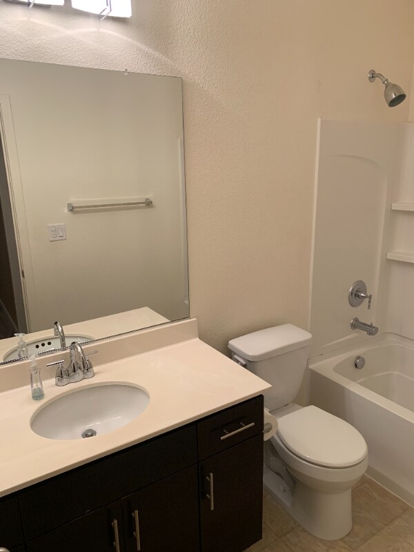 Building Photo - 857 Silicon Ct