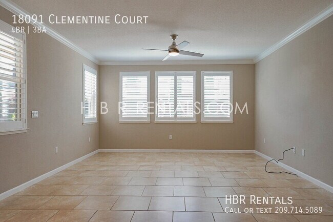 Building Photo - 18091 Clementine Ct