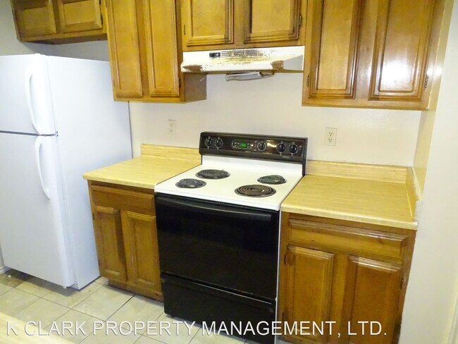 Building Photo - 2 br, 1 bath House - 7025 SILVER CANYON
