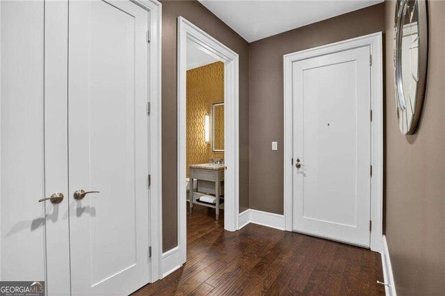 Building Photo - 1065 Peachtree St NE