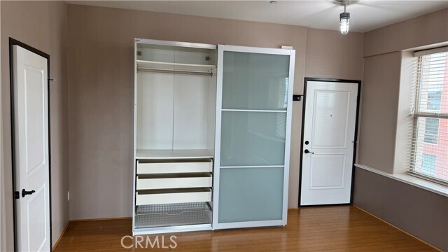 Building Photo - 255 W 7th St