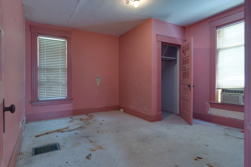 Building Photo - 724 W Prairie Ave