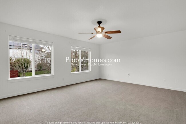 Building Photo - Updated Luxury Five Bedroom Home in Happy Valley!