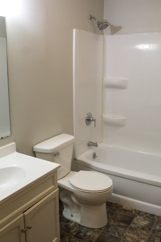 Building Photo - 2237 Mt Vernon Rd SE