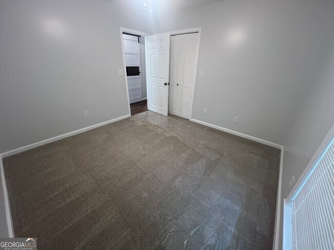 Building Photo - 648 Nelby Ct