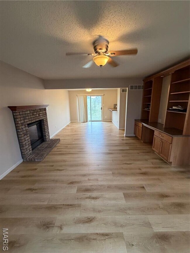 Building Photo - 56 Helena Ct