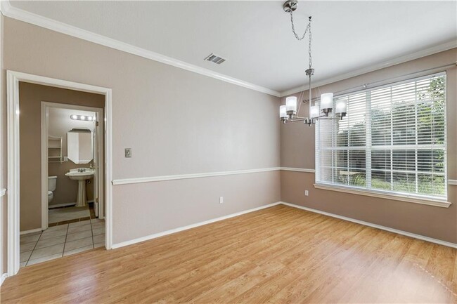 Building Photo - 1003 Antelope Ridge
