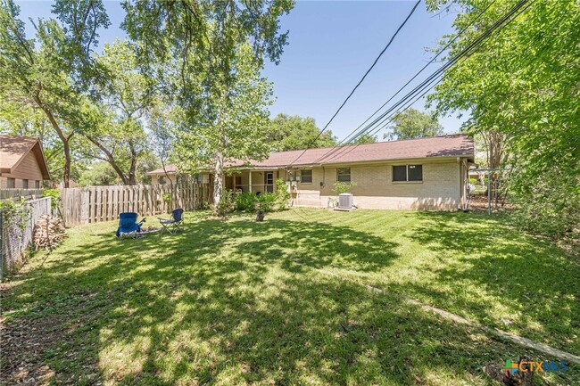 Building Photo - 133 Algarita Rd