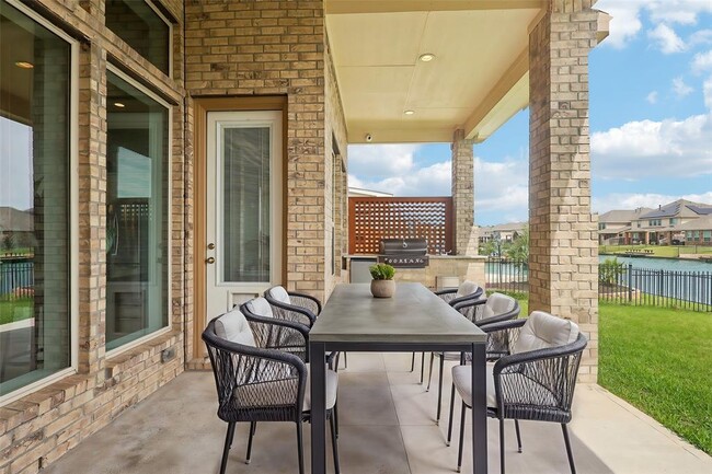 Building Photo - 29446 Westhope Dr