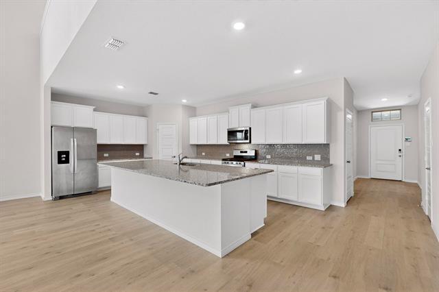 Building Photo - 10132 Tin Star St