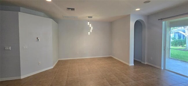 Building Photo - 7214 Beakrush Ln