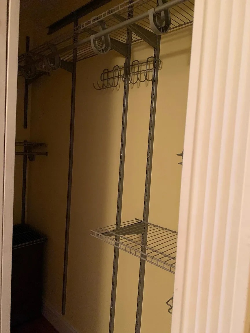 Bedroom 2 closet - 2148 Cumulus Ct