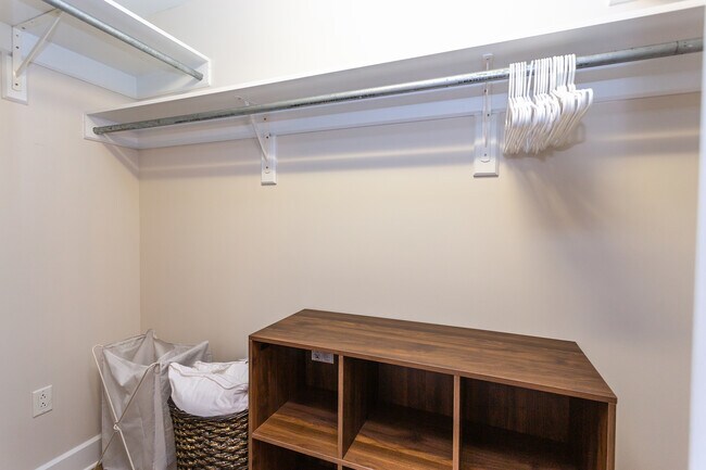 Building Photo - 2608 Erwin Rd