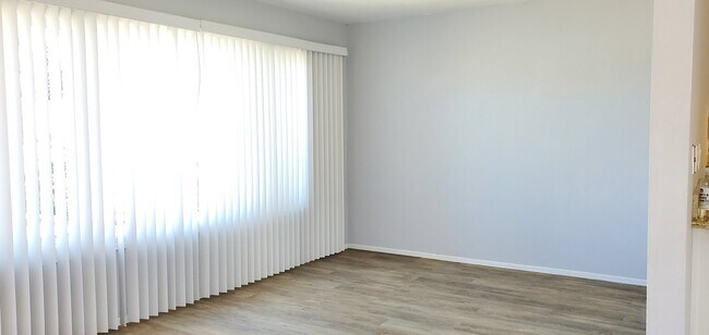 Building Photo - 33225 Lake Champlain Ct