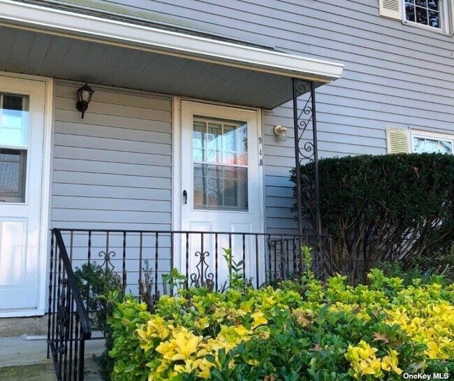 9 Harbour Ln 9 Harbour Ln Oyster Bay NY 11771 Apartment Finder