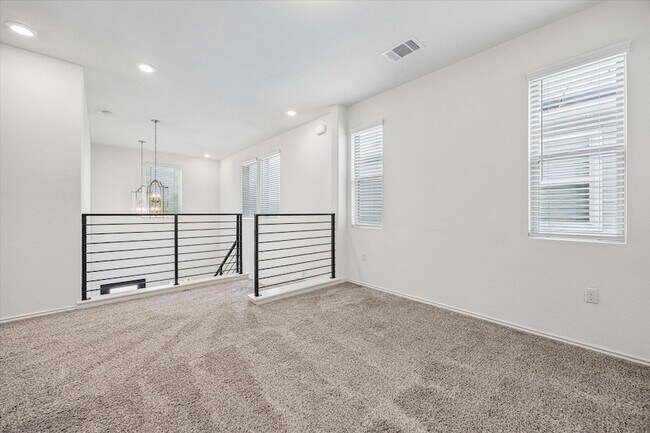 Building Photo - 10303 Buster Dr