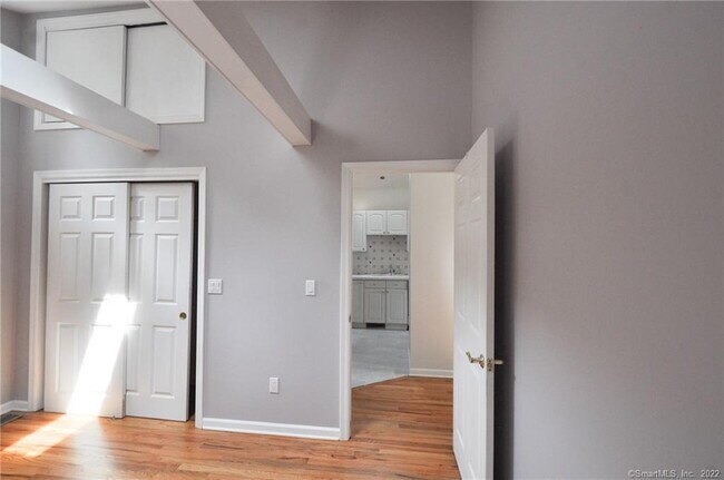 Building Photo - 1500 Redding Rd