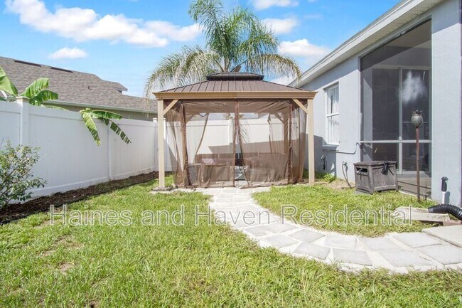 Building Photo - 403 Corvina Dr