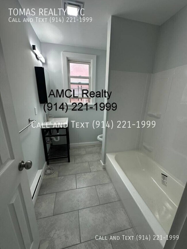 Building Photo - 401 S 7th Ave
