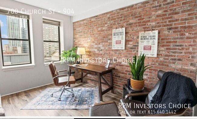 Building Photo - 700 Church St