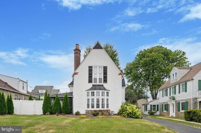 Building Photo - 504 Gainsboro Rd