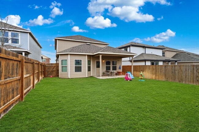 Building Photo - Move in June 2026! Beautiful 4 bd/3.5 bath near Randolph AFB!