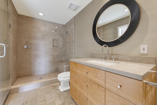 Building Photo - 6789 Shearwater Ln