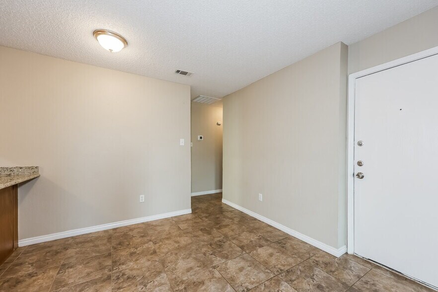 Building Photo - 8736 Eaglestone Way