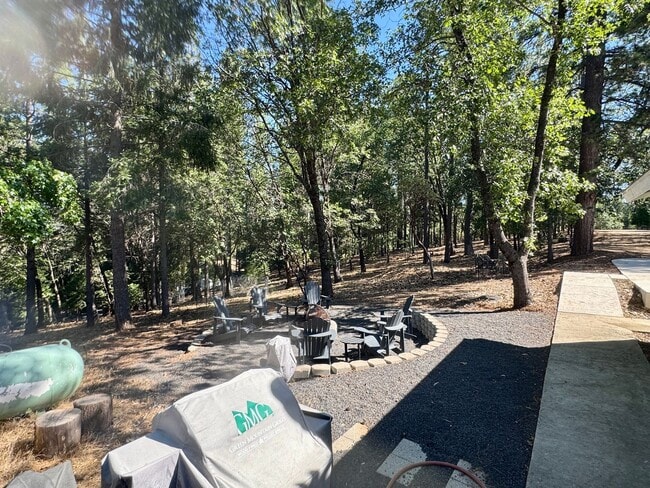 Building Photo - 4425 Sierra Springs Dr