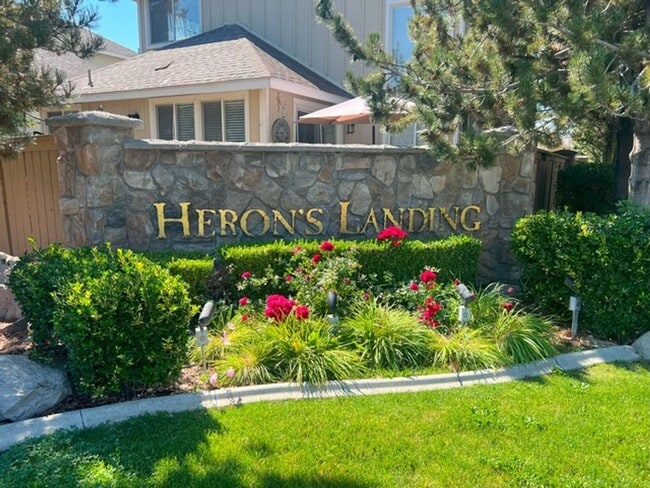 <b>Stunning Views - Three Bedroom in Heron... - Stunning Views - Three Bedroom in Heron...