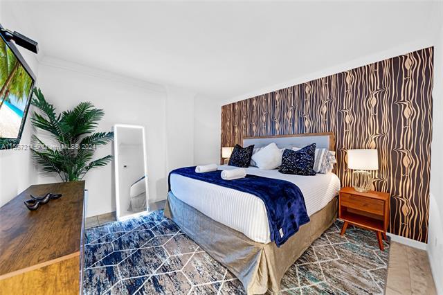 Building Photo - 19201 Collins Ave