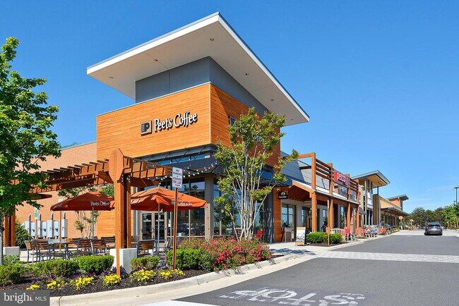 Building Photo - 19820 Lavender Dust Sq