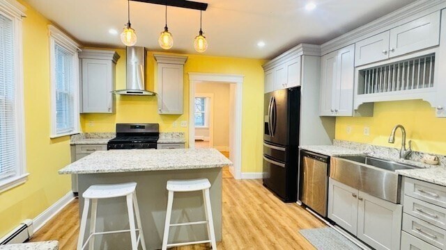 Building Photo - 218 Wachusett St