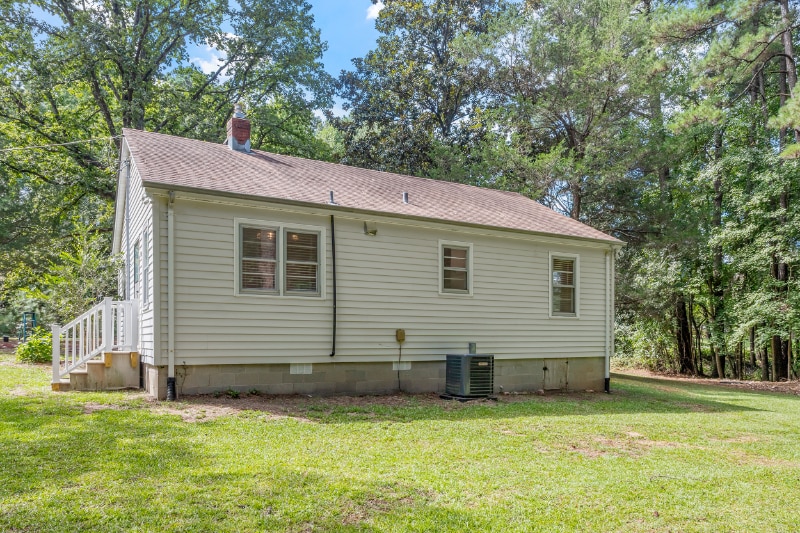 Building Photo - 3012 Durham Rd