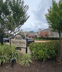 Building Photo - 9600 ROYAL