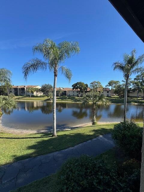 Building Photo - 531 Shady Pine Way