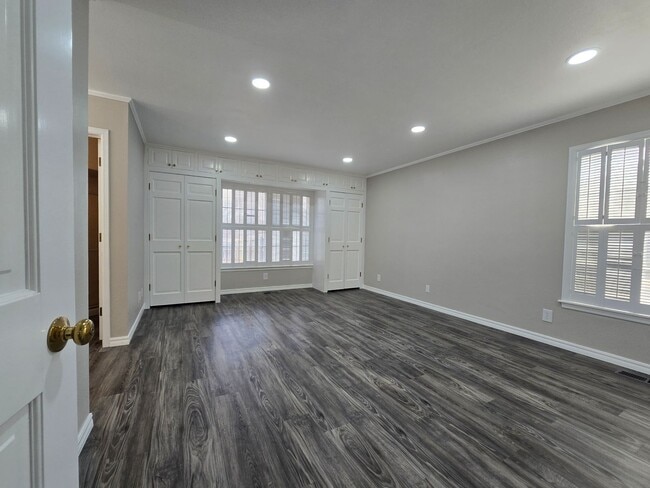 Building Photo - 3 Bedroom 2 Bath home in Shawnee!