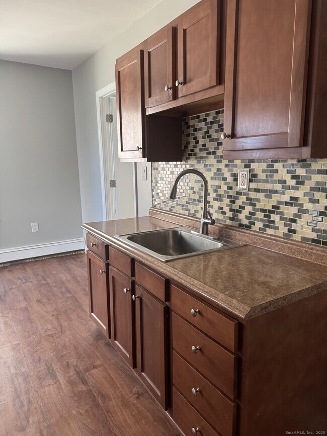 Building Photo - 422 Lafayette St