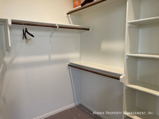 Building Photo - 1219 Pavilion Pkwy