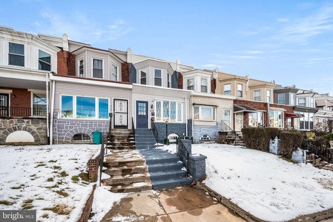 Building Photo - 6128 Chestnut St